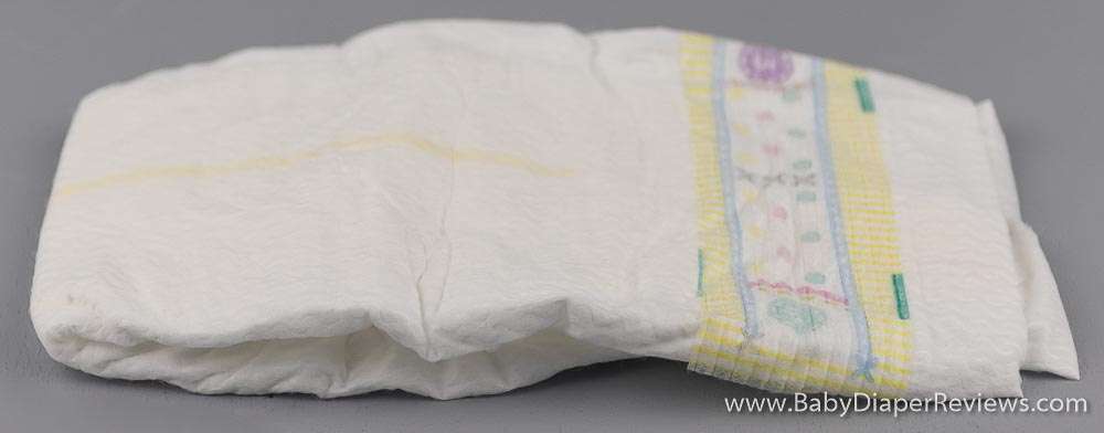 Detailed side showing thickness of diaper